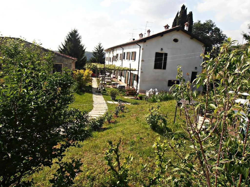 Farm stay Agriturismo Alle Torricelle Verona