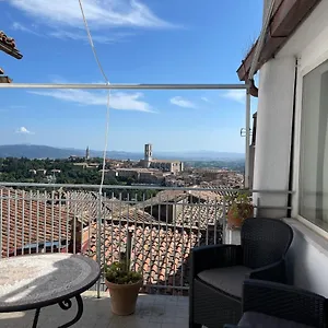 Attico Con Terrazzo Panoramico A 200 Mt Dal Duomo , Perugia Italy