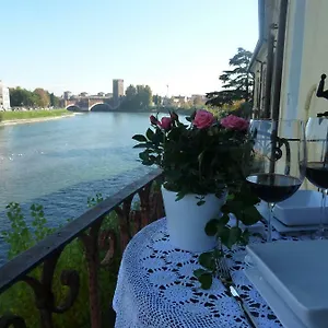Casa Archi - Balcone Sul Fiume Apartment